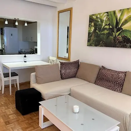 Hypercentre. Calme Propre Confortable. Au Coeur De Appartement Genève