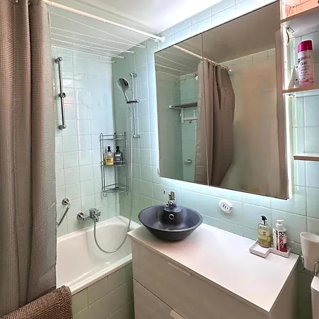 Appartement Hypercentre. Calme Propre Confortable. Au Coeur De *